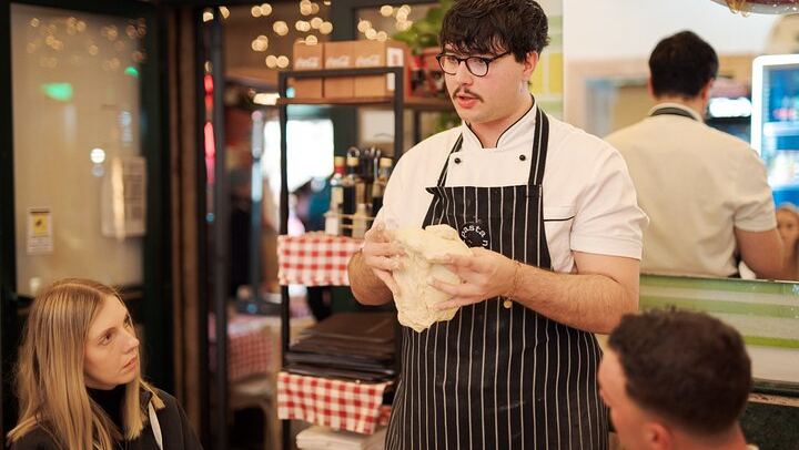Pizza and Tiramisu Cooking Class in Rome, Piazza Navona