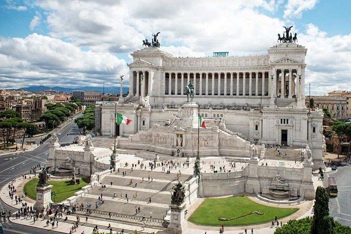 Private Walking Tour, Tailor-Made, with Gelato & Expert Guide