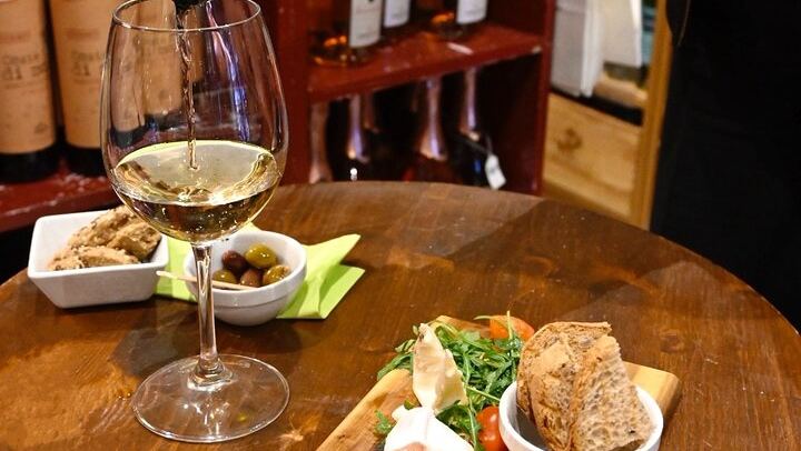 Private Wine Tasting in Rome with Delectable Meats and Cheeses