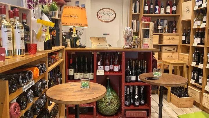 Private Wine Tasting in Rome with Delectable Meats and Cheeses
