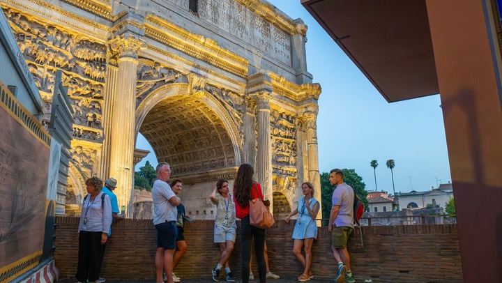 Roman Forums & Michelangelo at Sunset Small Group Tour