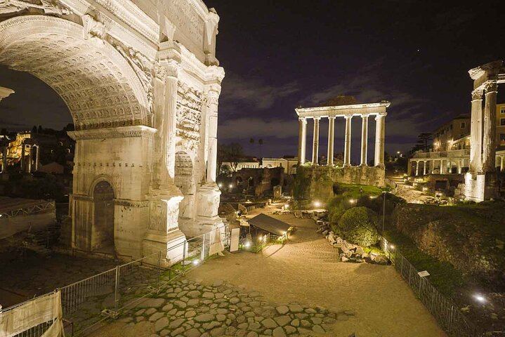 Roman Forums & Michelangelo at Sunset Small Group Tour
