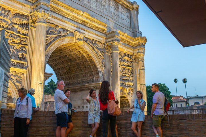 Roman Forums & Michelangelo at Sunset Small Group Tour