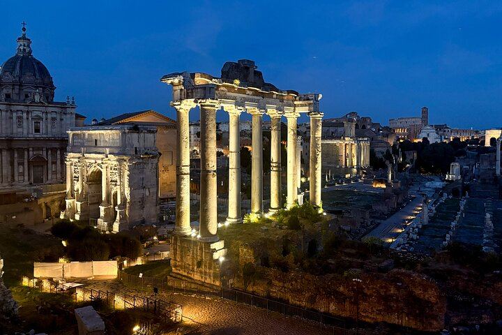 Roman Forums & Michelangelo at Sunset Small Group Tour