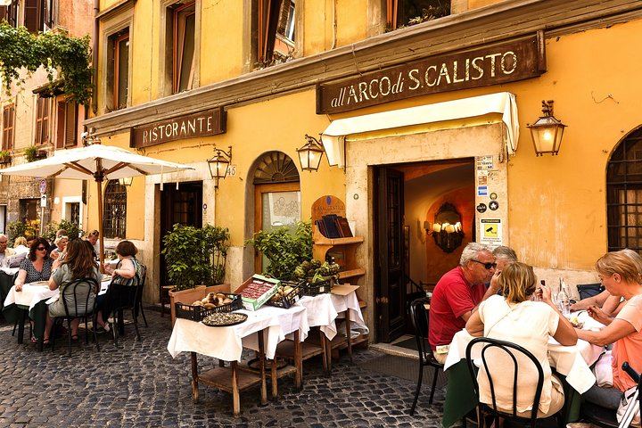 Degustación privada de vinos en Roma, con un anfitrión seleccionado especialmente para ti (1/6)