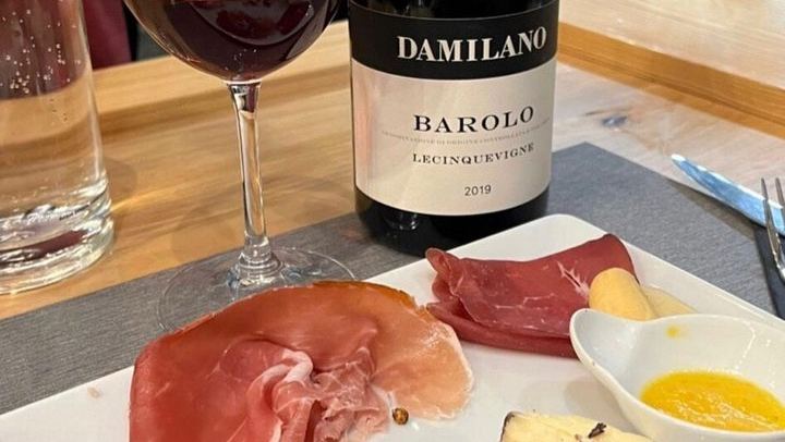 Rome: 5* Trastevere Luxury Food tour with Free-Flowing Fine Wine
