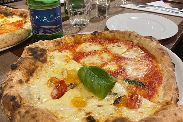 Rome: 5* Trastevere Luxury Food tour with Free-Flowing Fine Wine
