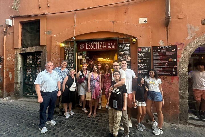 Rome: 5* Trastevere Luxury Food tour with Free-Flowing Fine Wine