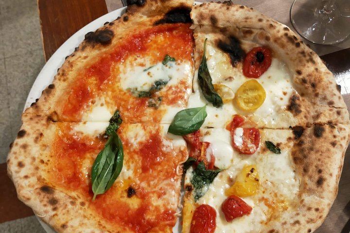 Rome: 5* Trastevere Luxury Food tour with Free-Flowing Fine Wine