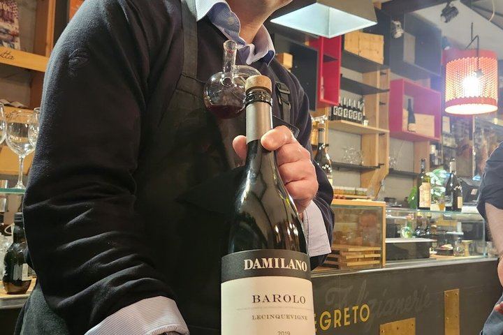 Rome: 5* Trastevere Luxury Food tour with Free-Flowing Fine Wine