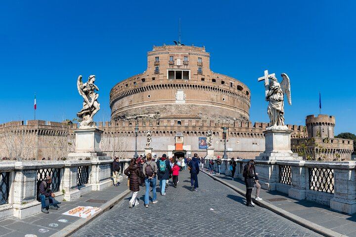 Rome: Angels and Demons Private Tour with Transfers
