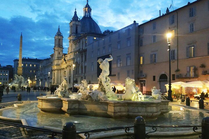 Rome at Sunset Walking Tour: Navona, Pantheon, Trevi & More