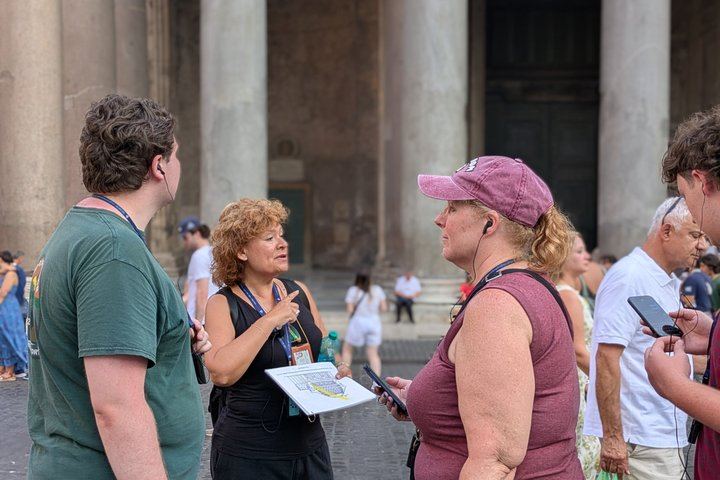 Rome at Sunset Walking Tour: Navona, Pantheon, Trevi & More