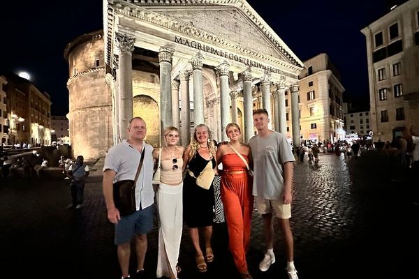 Rome at Night on Foot, Because the Streets Are Pedestrian