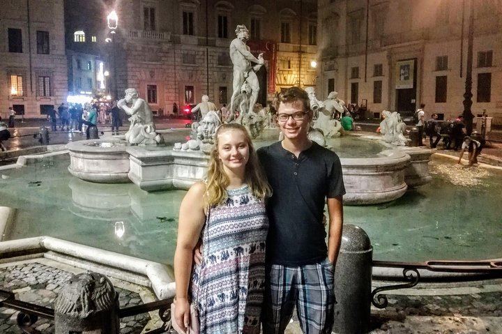 Rome by Night Walking tour Including Piazza Navona Pantheon and Trevi Fountain