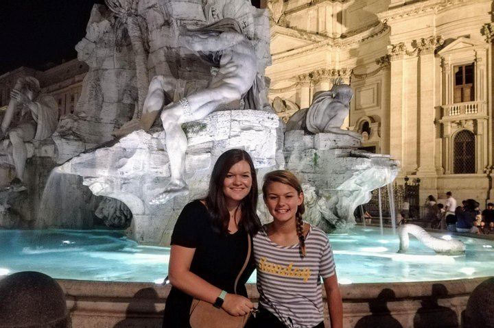 Rome by Night Walking tour Including Piazza Navona Pantheon and Trevi Fountain