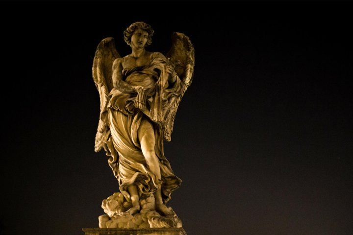 Rome by Night Walking Tour - Legends & Criminal Stories