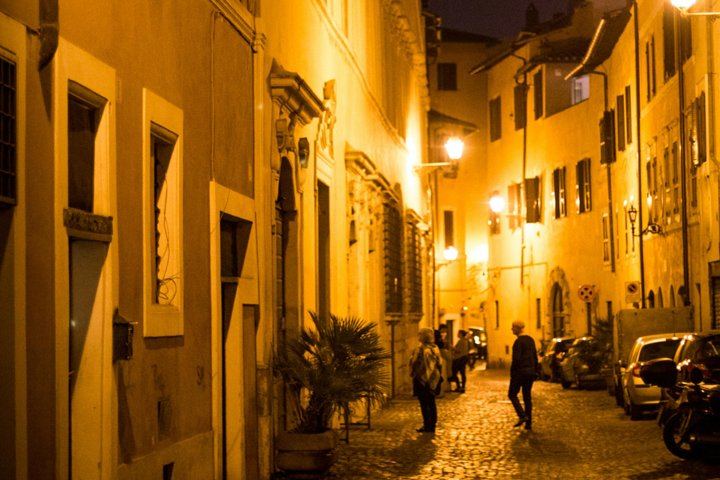 Rome by Night Walking Tour - Legends & Criminal Stories