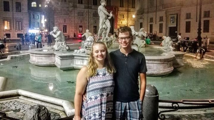 Rome by Night Walking tour Including Piazza Navona Pantheon and Trevi Fountain