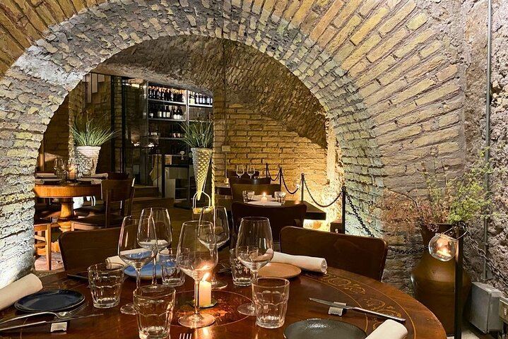 Rome: Caravaggio Experience with Light Lunch and Wine Tasting