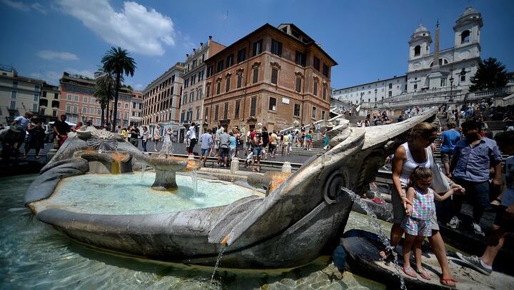 Rome: Discover the famous Fountains and Squares, Small Group Tour
