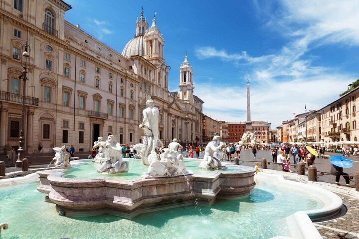 Rome: Discover the famous Fountains and Squares, Small Group Tour