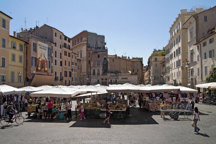 Rome: Discover the famous Fountains and Squares, Small Group Tour