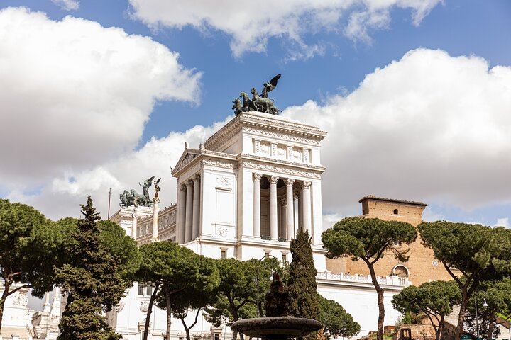 Rome: Hidden Treasures — A Self-Guided Walking Tour