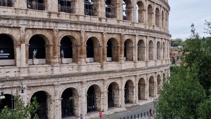 Rome Highlights: Panoramic Driving & Walking Tour