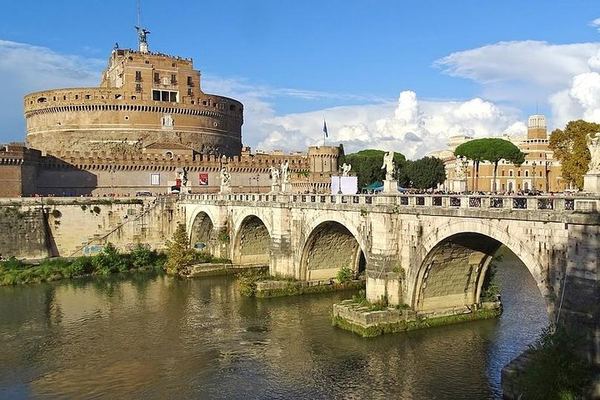 Rome by Car and on Foot: the Highlights by Day or by Night