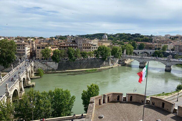 Rome Highlights: Panoramic Driving & Walking Tour
