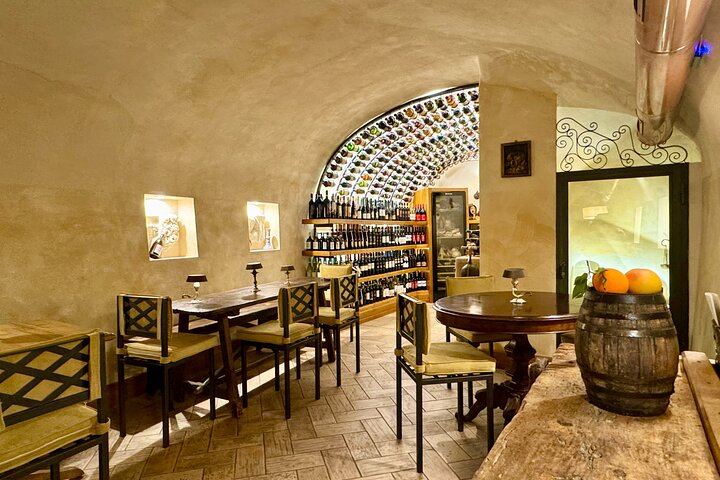 Rome Lunch Food Tasting with Wine Pairing Experience Trastevere