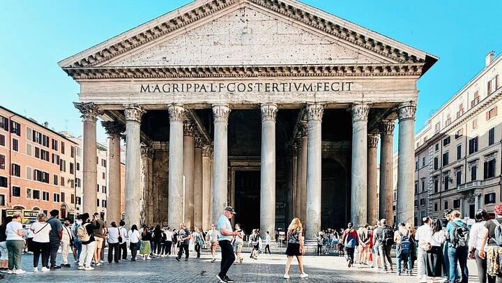 Rome: Pantheon Entry Experience with Digital Audio Guide