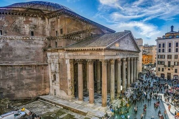 Pantheon Ticket with Audio and an Optional Basilica of Neptune Tour