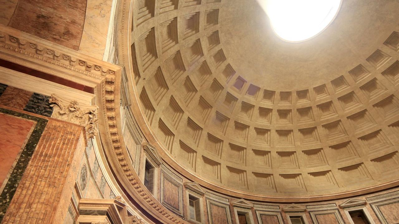 Pantheon Fast-Track Ticket with the Official Audio Guide and Film Clips