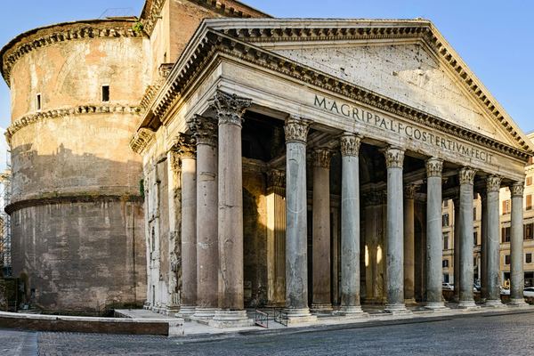Pantheon Fast-Track Ticket with the Official Audio Guide and Film Clips