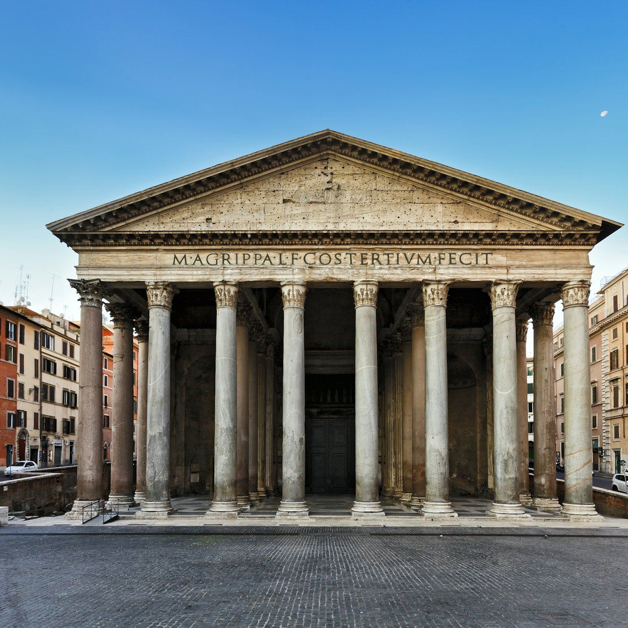 Pantheon Fast-Track Ticket with the Official Audio Guide and Film Clips