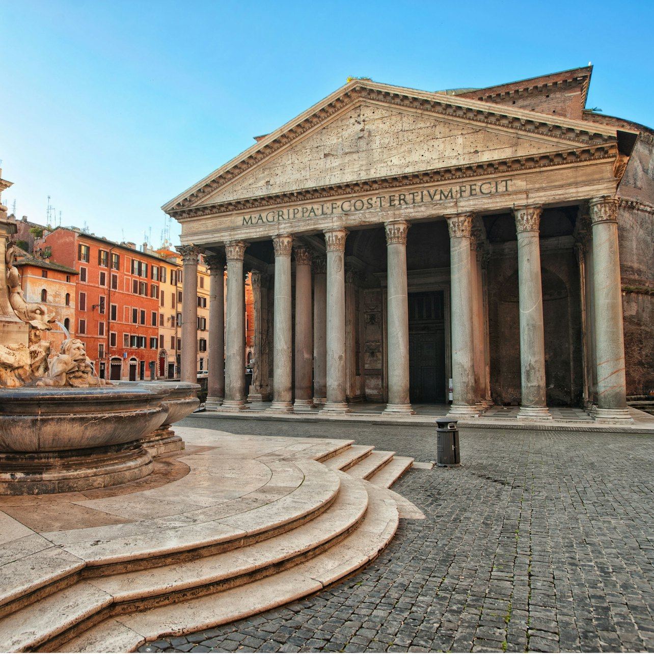 Pantheon Fast-Track Ticket with the Official Audio Guide and Film Clips