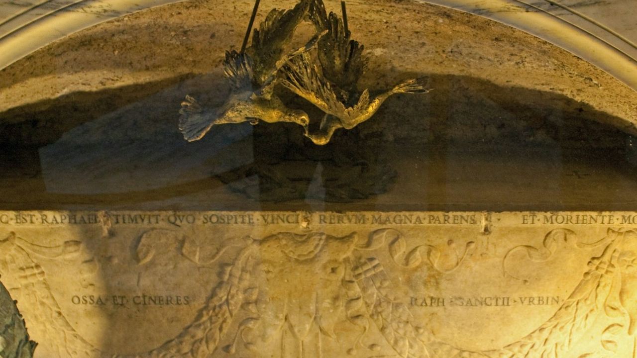 Pantheon Guided Tour Starting from Piazza Navona and the Flood Marks