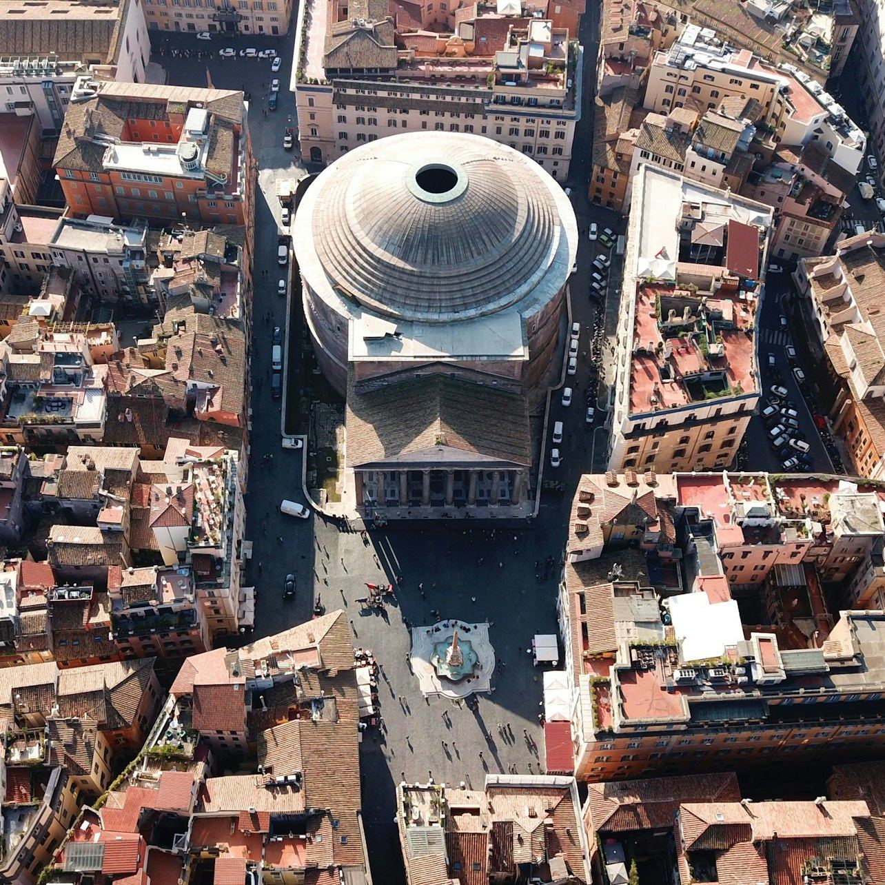 Pantheon Guided Tour Starting from Piazza Navona and the Flood Marks
