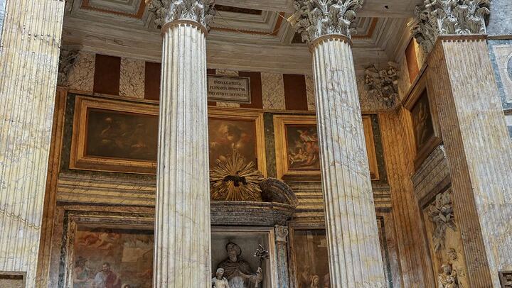 Rome: Pantheon Small-Group Guided Tour with Reserved Entry