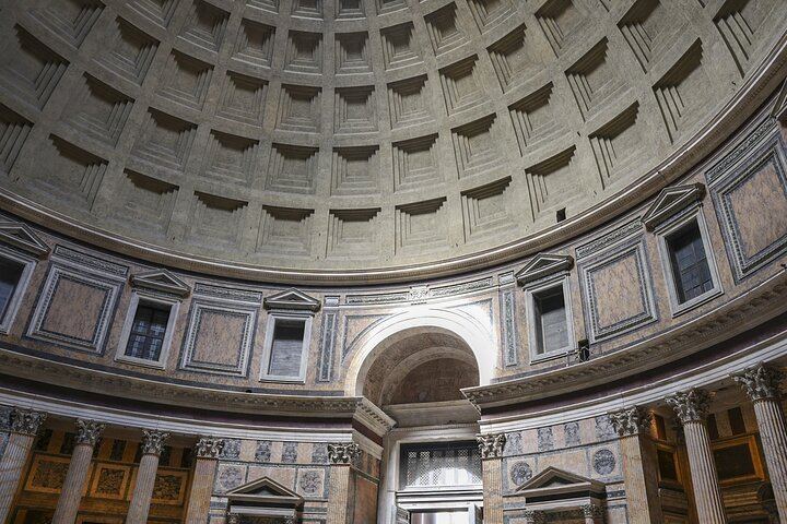 Rome: Pantheon Small-Group Guided Tour with Reserved Entry