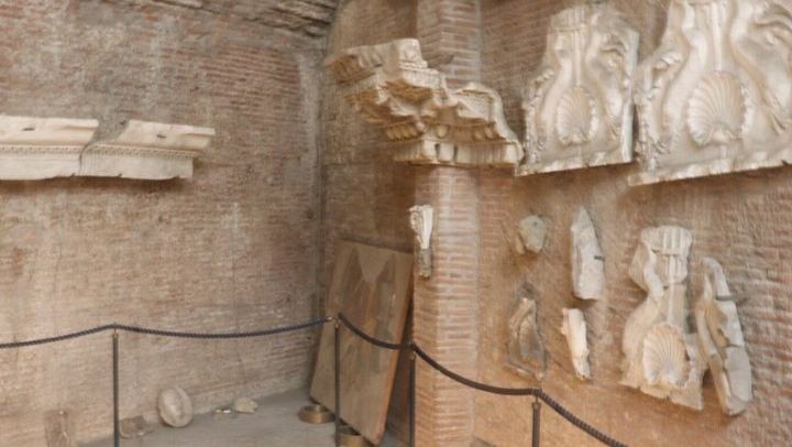 Rome Pantheon Ticket with Audio & Optional Neptune Basilica Tour