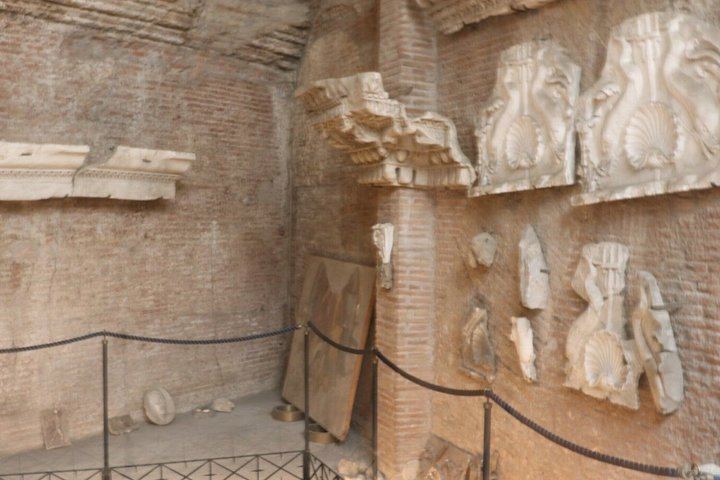 Rome Pantheon Ticket with Audio & Optional Neptune Basilica Tour