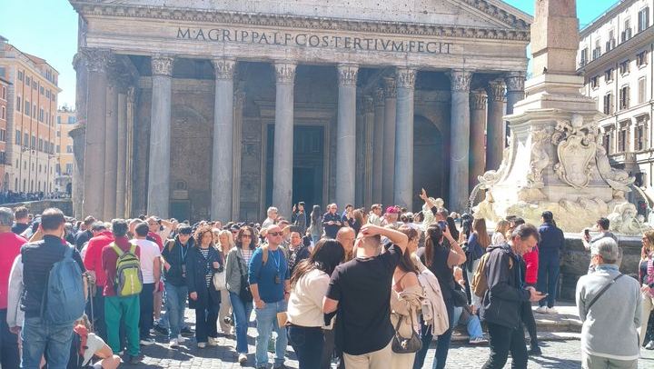 Rome Pantheon Tour with Audio Guide Tour