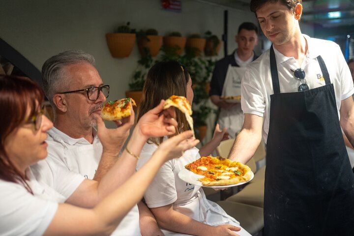 Rome Pizza or Pasta Cooking Class Gelato Tasting & Unlimited Wine