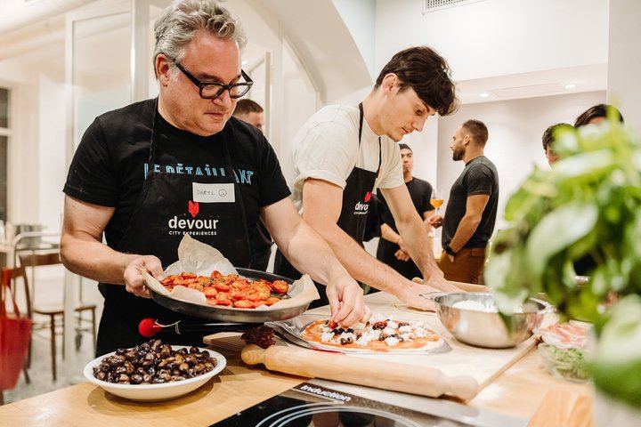 Rome Pizza & Tiramisù Cooking Class with Unlimited Wine