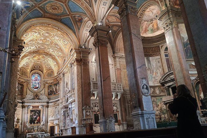Rome private Walking Tour: Hidden Gems & Local Stories