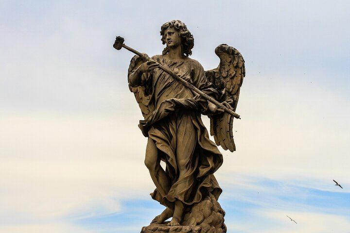 Rome Secrets, Legends & Dark History Tour with Tasty Bites