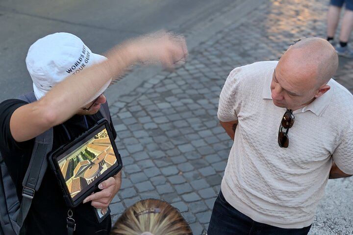 Rome Secrets, Legends & Dark History Tour with Tasty Bites